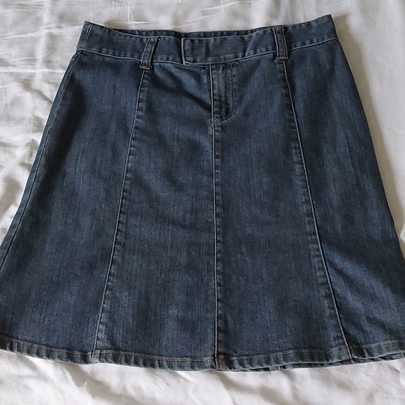 H&M jean skirt - Picture 1 of 6